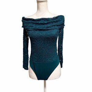 NWOT AFRM long sleeve lace off the shoulder body con bodysuit women size medium